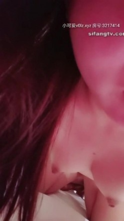 漂亮美乳骚妹纸『明日花未久』这次不按摩直接带粉开房啪啪做爱 无套抽插内射 浪叫“插的我好舒服啊”冒白浆 截图9