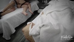 绿帽淫妻夫妇「hotcouplelovelysex」OF私拍 献妻旁观沾着单男精液轮流内射 截图4