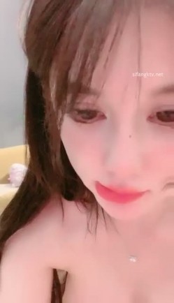 长在男人的审美点上了，【少女椰子】，超仙女神!不看后悔，一身骚~精华抠B揉奶，自慰真是淫荡娇娃 截图1