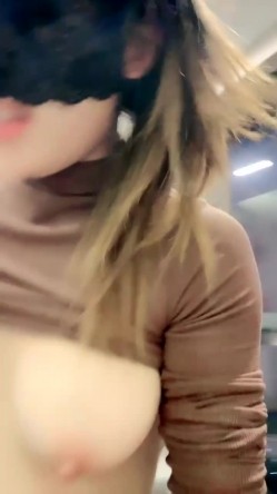 【妖精吃不饱】极品小骚货 口交大鸡巴多体位爆草骚逼 高潮喷水淫水已泛滥 截图13