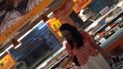 精品CD 大师系列 商场地铁贴身CD 居然还有妹子无内上街 截图1