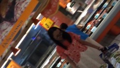 精品CD 大师系列 商场地铁贴身CD 居然还有妹子无内上街 截图2