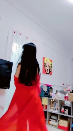 青春无敌，抖音风艺校美少女【杨晓花】定制福利，露脸露点，各种热门BGM裸舞 截图16