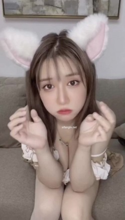 《重磅 网红瓜 被爆料》抖音26万粉微胖巨奶女神周大萌被网友认出是老网红k8傲娇萌萌被迫消失86部新版大胆收费自拍流出 截图10