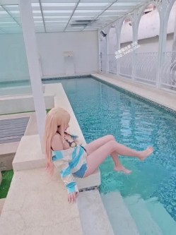 国模套图-慕慕Momo《Marin-海梦-Ver.泳装》 截图2
