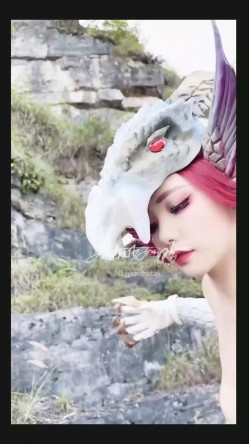 【超美高端罕见露脸露点】极品Cos爆机少女【喵小吉】动漫改新作《怪物猎人:曙光》极致粉穴美乳 截图6
