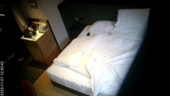 酒店偷拍 本月最佳极品高颜黑色旗袍御姐和小奶狗男友激情做爱大肥臀操起来应该爽翻了 截图10