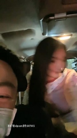 泰国胖导演颜值不错酒窝妹子啪啪，情趣装口交后入猛操，再来个金发妹子双飞 截图4