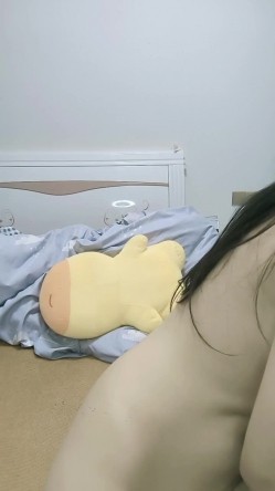 火爆人气尤物推荐【你的小月月】校花女神被干 无套啪啪颜射口射吞精 观赏性极佳的撸管神片 截图16