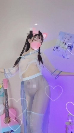 推特裸舞女神 小仙云 最新定制长视高端情景骚话 露脸舞 截图13