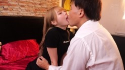 HMN-314 コンカフェで出会った推しの女の子とデリヘルでバッタリ遭遇！！ クズ彼氏持ちのデリヘル嬢を好きになってしまったので 来る日も来る日もおしゃべりしながらセックスして励まし上書き中出し 松本いちか 截图7