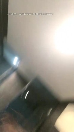 小圆黎央惠颜值不错性感骚女湿身诱惑道具自慰，特写手指扣逼假吊口交上位骑坐抽插 截图16