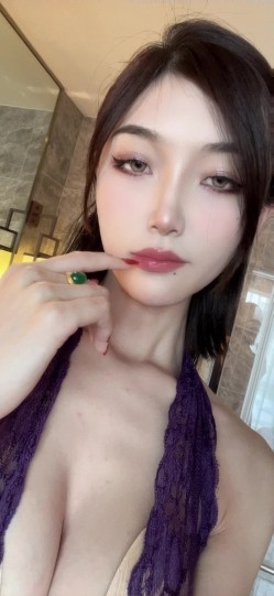 极品网红露出 脸红Dearie 微圈密劲爆福利女神淫靡反差自拍 蜜尻大长腿丝袜制服诱惑 顶级完美身材 有钱人的玩物 截图6