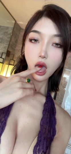 极品网红露出 脸红Dearie 微圈密劲爆福利女神淫靡反差自拍 蜜尻大长腿丝袜制服诱惑 顶级完美身材 有钱人的玩物 截图7