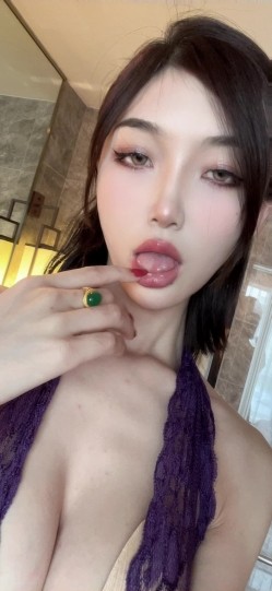 极品网红露出 脸红Dearie 微圈密劲爆福利女神淫靡反差自拍 蜜尻大长腿丝袜制服诱惑 顶级完美身材 有钱人的玩物 截图8