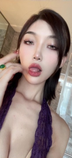 极品网红露出 脸红Dearie 微圈密劲爆福利女神淫靡反差自拍 蜜尻大长腿丝袜制服诱惑 顶级完美身材 有钱人的玩物 截图15