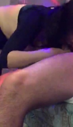 爆乳熟女 · 惠子阿姨 · 3P 惠子肥姐，双飞，毒龙深喉，做爱突遇快递敲门，场面骚动了！ 截图7