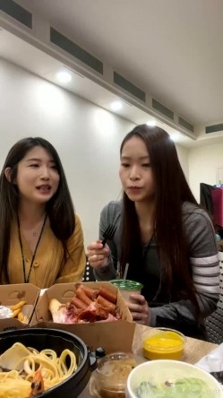 台湾泡良大神性爱救火队「xinyimark」OF日常约炮露脸私拍 众多良家学生模特网红拜倒在炮王牛仔裤下 截图11