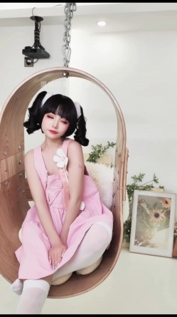 稀有露脸 高端摄影ACG业界女神爆机少女 喵小吉 小清新《蜜桃乌龙》粉色少女蜜鲍愈加饱满 无比紧实的感觉 截图2