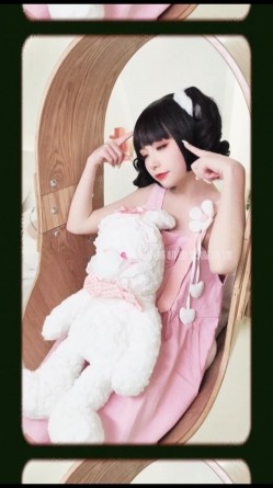 稀有露脸 高端摄影ACG业界女神爆机少女 喵小吉 小清新《蜜桃乌龙》粉色少女蜜鲍愈加饱满 无比紧实的感觉 截图4