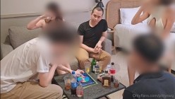 绿帽换妻淫趴网黄【pittyswg】最新订阅，做游戏3P5P大乱交淫荡盛宴 截图4
