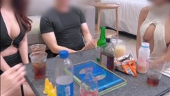 绿帽换妻淫趴网黄【pittyswg】最新订阅，做游戏3P5P大乱交淫荡盛宴 截图8