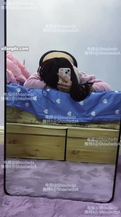 PUA大神【受肉完犊子】VIP福利，操控举牌，超多反差学生小母狗，紫薇裸舞，有露脸 截图8