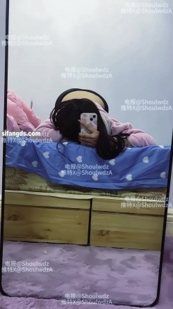 PUA大神【受肉完犊子】VIP福利，操控举牌，超多反差学生小母狗，紫薇裸舞，有露脸 截图16