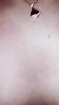 吃了春药的媳妇：啊啊老公停不下来了老公，受不了啦，快来艹我老公， 老公：不要停，艹死她 截图8