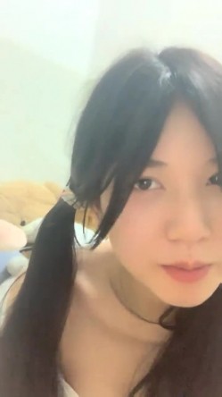 在校女大学生，【波波涩涩】，这个岁数看起来好小，含苞待放的小花骨朵，青涩，少女的逼无需多言，美爆了 截图14