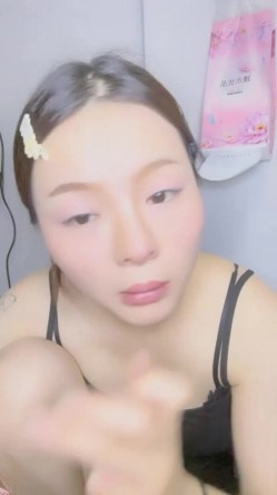 【陪我沦陷】超骚欲姐，极品美乳，户外裸奔，车震无套狂干，白花花的肉体尽情玩弄，推荐！ 截图5