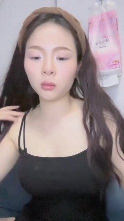【陪我沦陷】超骚欲姐，极品美乳，户外裸奔，车震无套狂干，白花花的肉体尽情玩弄，推荐！ 截图14