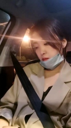 极品人妻！刺激，【放肆的小水娃】，真实良家，标准的贤妻良母，厨房搔首弄姿 截图3