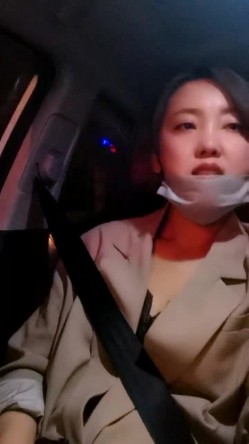 极品人妻！刺激，【放肆的小水娃】，真实良家，标准的贤妻良母，厨房搔首弄姿 截图5