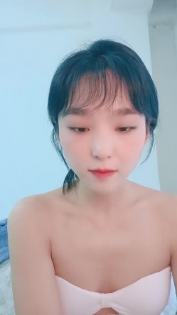 核弹！校花被干了~20小时~【杨洋小妹妹】无套啪啪~吞精~ 截图3