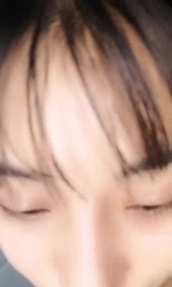 高颜值小美女主播 身材也很苗条 自慰插穴 大姨妈都来了 很拼 截图4