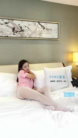《最新顶流 ️重磅》PANS新人大眼睛清纯美少女【英英】大尺度私拍~多套情趣无内透穴透点+绳艺镜头感十足~对白亮点-情趣 截图4