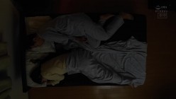 HMN-510 不倫してる妻ともう一度やり直したい… 眠ってる妻の背後から媚薬チ〇ポでヌルッと挿入！超スローピストンで沼らせてキメセク中出し痙攣SEXで朝まで何度も求め合った 佐野ゆま 截图2
