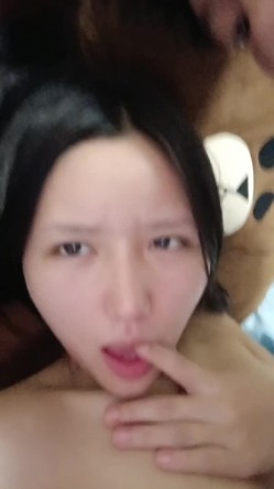 新人下海乖巧听话小姐姐！大屌炮友激情操逼！穿上情趣装黑丝袜，第一视角后入大屁股，叫起来好听太骚了 截图16