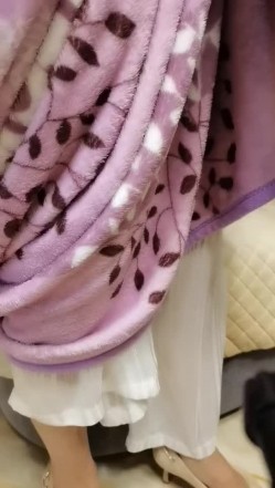 【柒夜一枝花】深夜 良家小少妇登门来相会 人妻最懂男人心 无套啪啪 口交卖骚 浪劲十足小荡妇 截图4