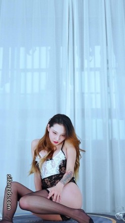 新晋爆火艺舞吧，女神模特【馨儿】又名PANS美惠子，高清定制双视角，露三点情趣裸舞摇摆挑逗 截图16