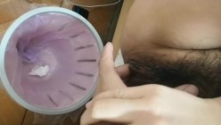 骚妻人生第一次潮吹，这水量比AV女优都多 截图10