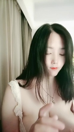 超级巨乳主播『椰汁西米露』高清源码录制35小时直播合集 无毛粉逼健身器材上甩大奶 截图9