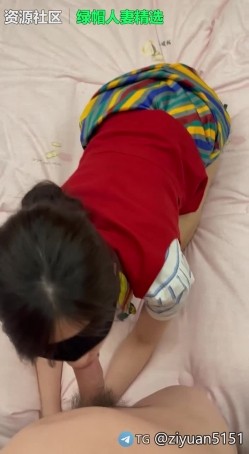 真大神「宝马哥BMWZ」《经典的极品空姐装》2号女主，空姐职业装肉丝高跟，后入狠狠抽插，口交足交调教 截图2