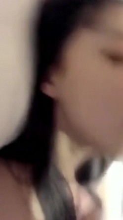 【网曝门事件】贴吧卡哇伊草莓妹与纹身男友激情做爱自拍视频流出 干的软妹纸胡言乱语 高清720P原版无水印 截图2