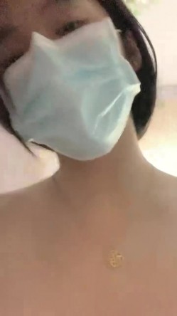 明星脸，几万粉丝的小网红，【偷走一头猪】，清秀女神~长腿骚舞~道具黑牛~逼会下蛋，走在街上回头率肯定高 截图16
