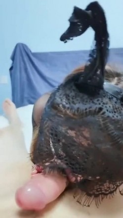 “啊~顶死了~插死我了”对话刺激，很能淫叫的极品人妻少妇【骚逼爱丽丝】性爱自拍，吞精无毛美臀无套各种输出白浆泛滥，撸管必备 截图15