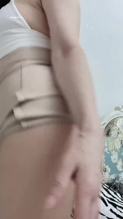 微博红人九头身平面模特御姐【EvE依然】露脸私人订制紫薇福利 女神的蜜穴假屌一捅到底 截图9