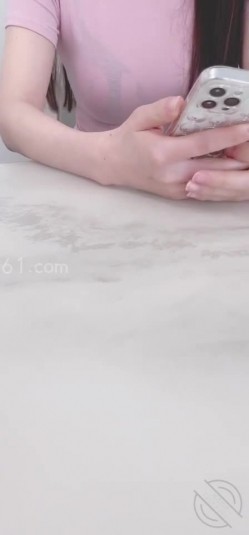 第一次后入练瑜伽的网红嫂子的菊花 ️太紧了插进去一点点 哀嚎不断！ 截图1