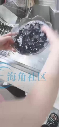 第一次后入练瑜伽的网红嫂子的菊花 ️太紧了插进去一点点 哀嚎不断！ 截图5